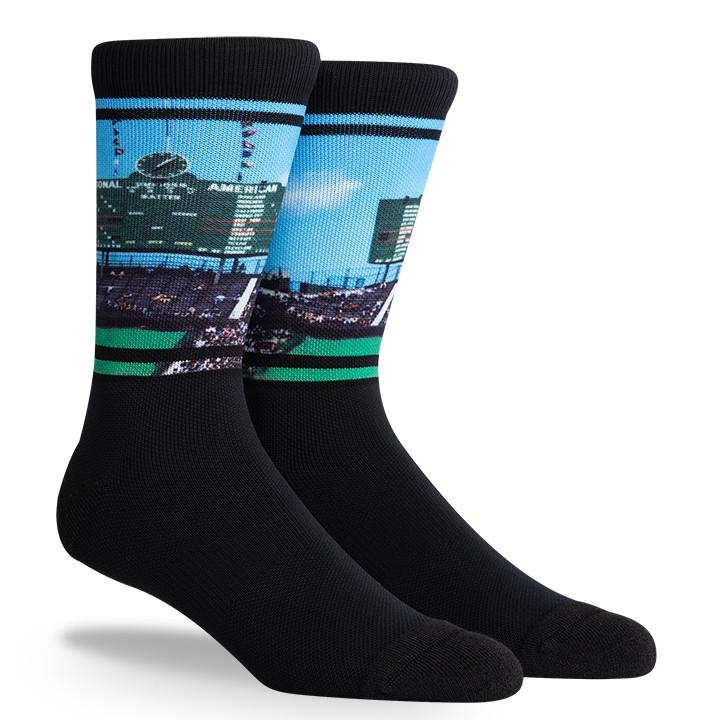 WRIGLEY FIELD SCOREBOARD CHICAGO CUBS SOCKS - Ivy Shop